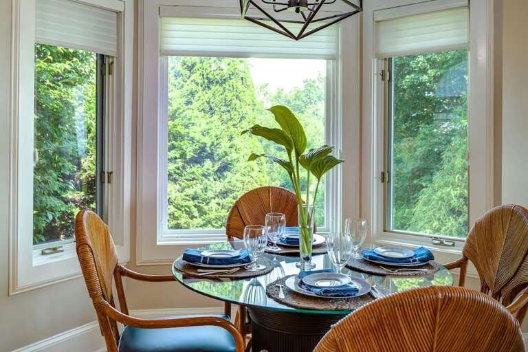 Enjoy Mountain Scenery from the Breakfast Nook's Bay Window