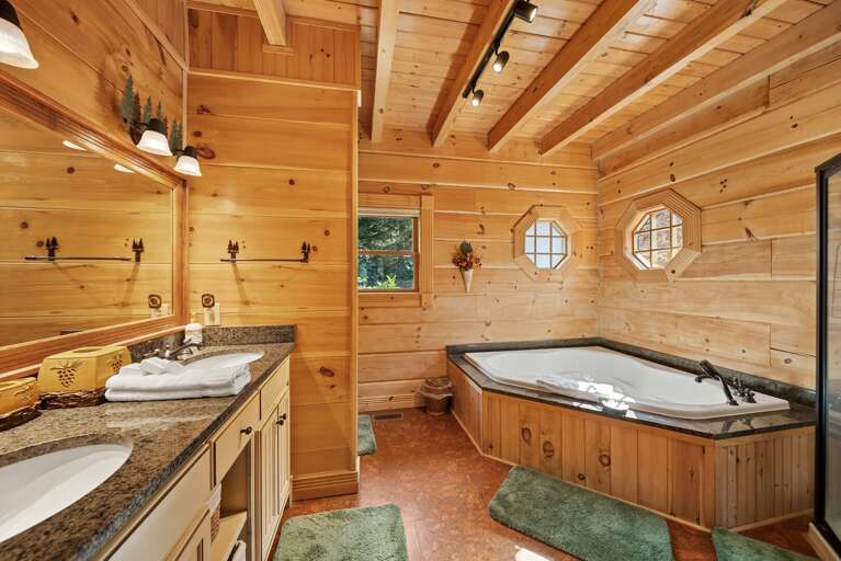 Ensuite Master Bathroom