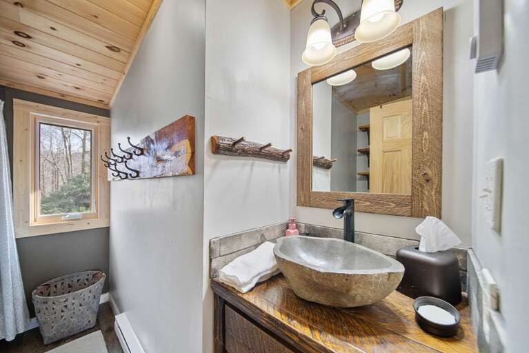 Upper Level Shared Bathroom