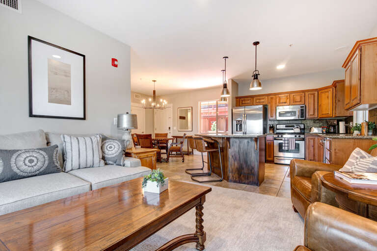 Bear Hollow Lodges 4209: All on one level, this easily accessible home is newly remodeled and tastefully decorated, making the space feel homey and comfortable.