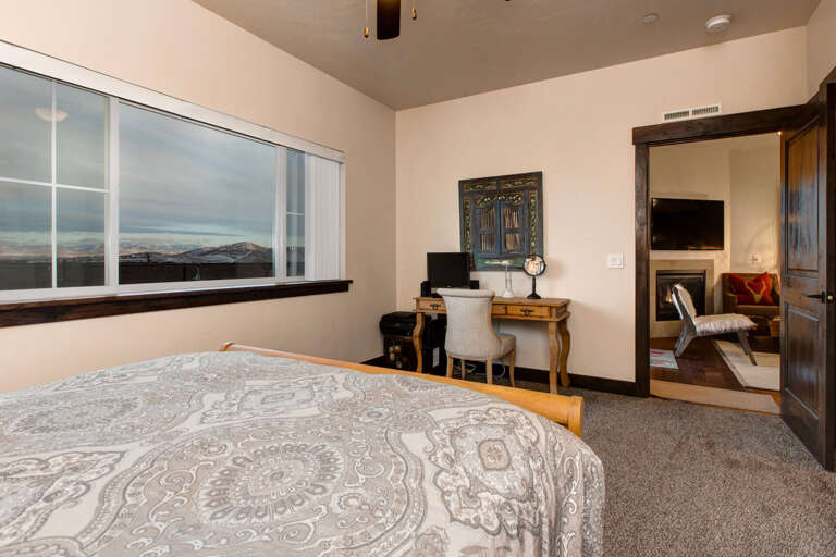 Bear Hollow Ridge 2308: The master bedroom has a Queen-sized bed with luxurious bedding, a Roku TV, a Bluetooth wireless printer. Bear Hollow Ridge 2308: The master bedroom has a Queen-sized bed with luxurious bedding, a Roku TV, a Bluetooth wireless printer.