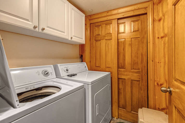 Your dedicated laundry setup with full-size washer and dryer makes packing light easy, so you can spend more time enjoying your stay and less time worrying about clean clothes.