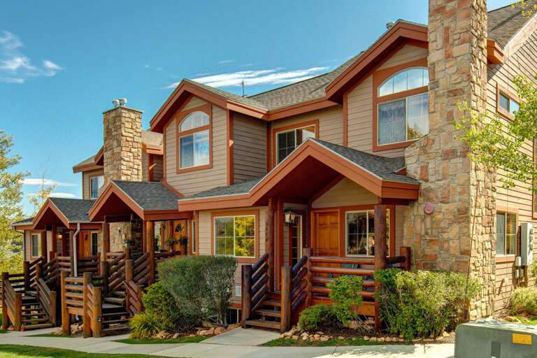 Bear Hollow Village 5474: Summer exterior