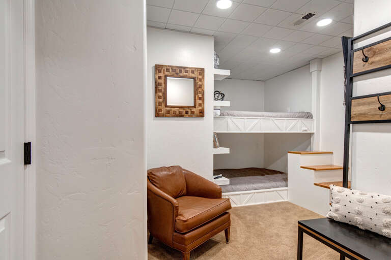 Bear Hollow 5534B by Moose Management Bear Hollow 5534B by Moose Management