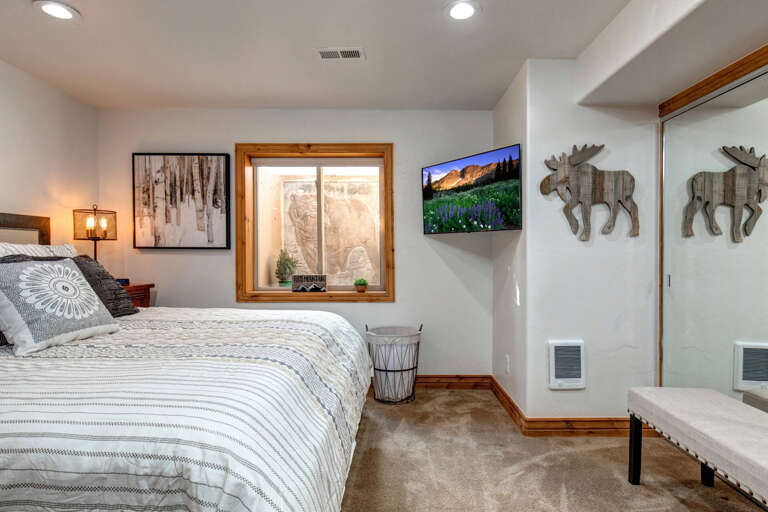 Bear Hollow 5534B by Moose Management Bear Hollow 5534B by Moose Management