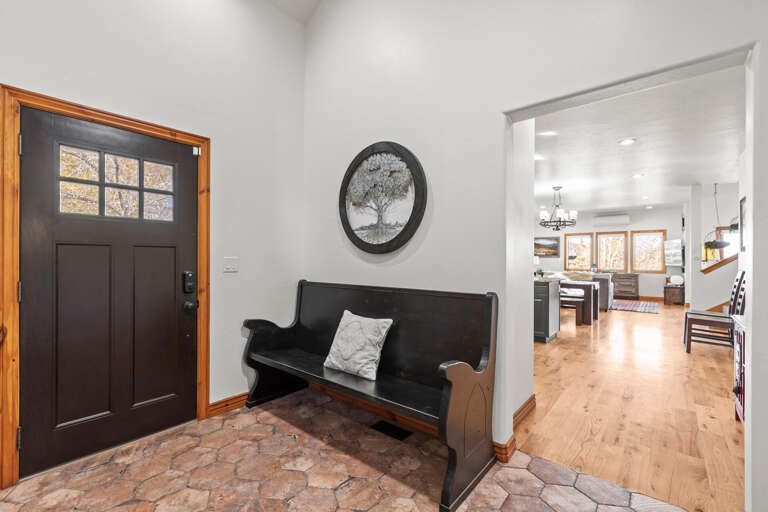 Bear Hollow Village 5534: Main level front door entry with bench