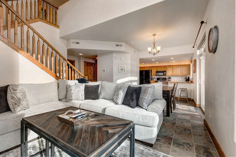 Foxpoint 6195-C2 - Cozy space with natural light, perfect spot for relaxation and gatherings.