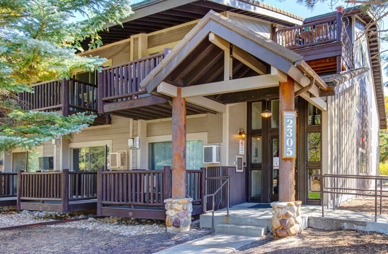 Vacation Rentals in Park City at Prospector Lodge 925: Summer