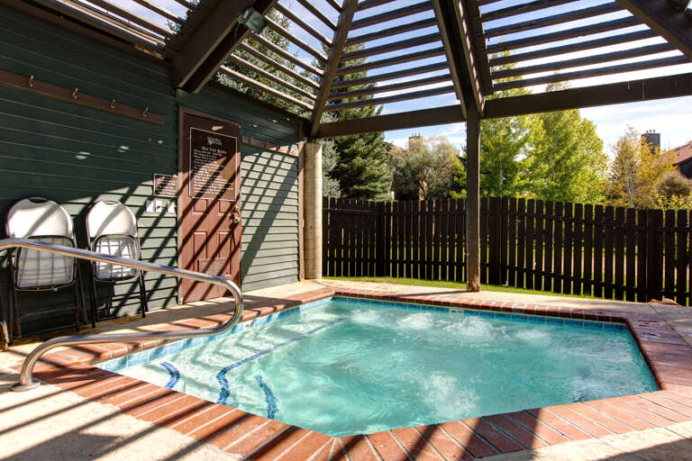 Powderwood Condos: Community Hot Tub