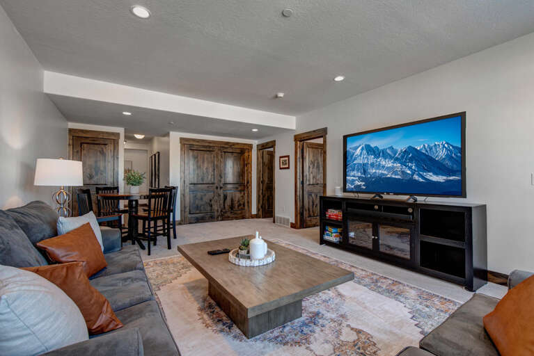 Retreat at Jordanelle 906: Lower level living room Retreat at Jordanelle 906: Lower level living room