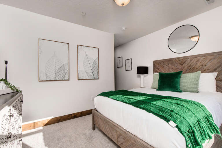 Retreat at Jordanelle 906: Upstairs queen bedroom Retreat at Jordanelle 906: Upstairs queen bedroom