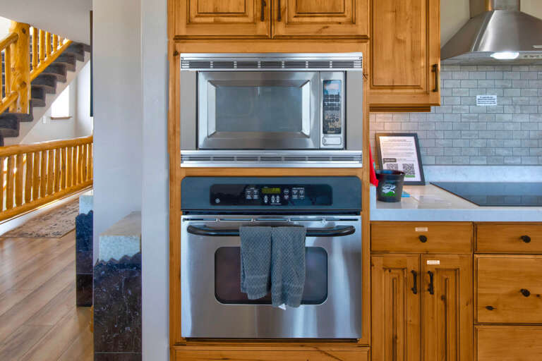 Bear Hollow Village 5500: