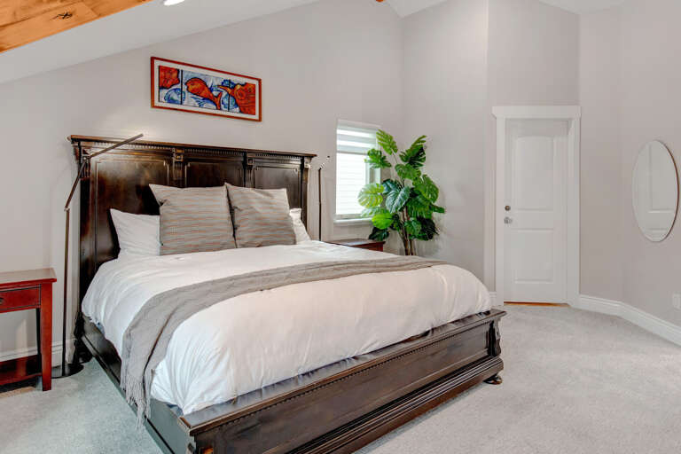 Bear Hollow Village 5500: Fully remodeled upstairs primary bedroom and ensuite bathroom
