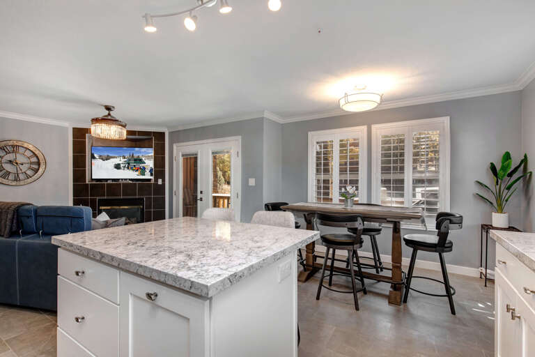 Kitchen & dining: Gathering spot for delicious meals and heartfelt conversations.