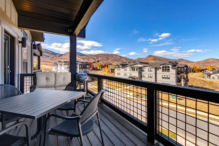 Mayflower Lakeside 1121-304: