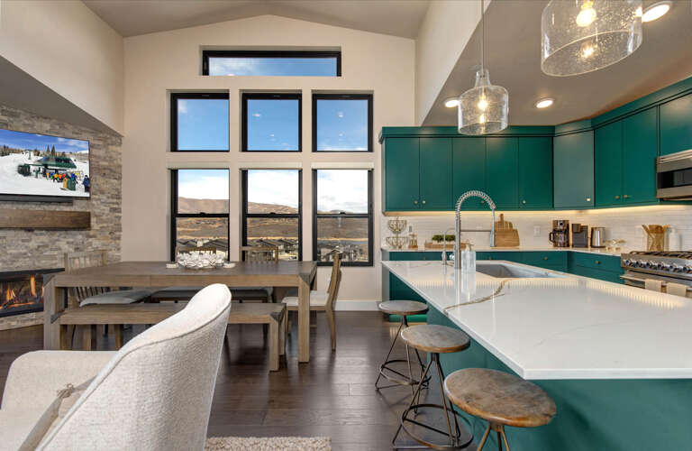 Mayflower Lakeside 1121-304: