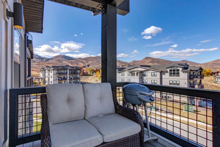 Mayflower Lakeside 1121-304: