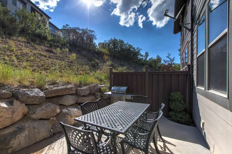 Retreat at Jordanelle 13285: Summer outdoor dining and relaxing