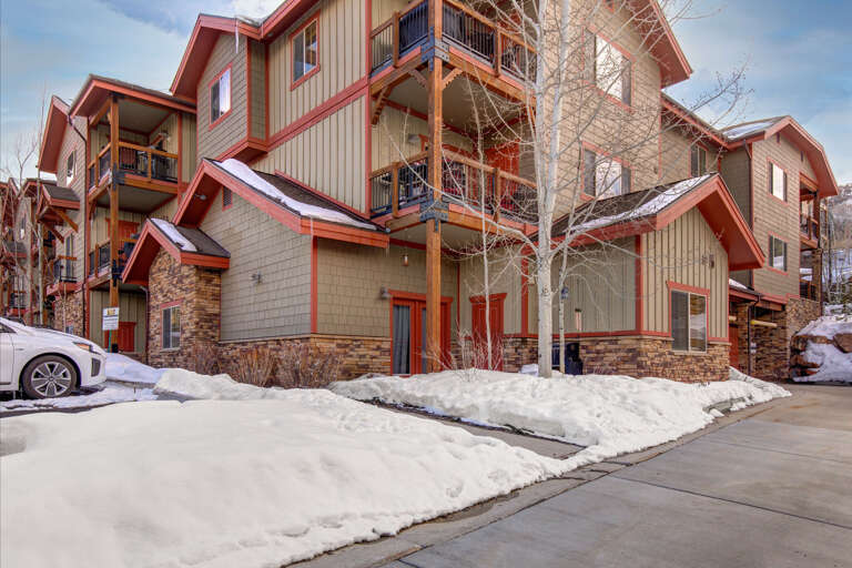 Vacation Rentals in Park City at Bear Hollow Lodges 1401: Winter in Bear Hollow