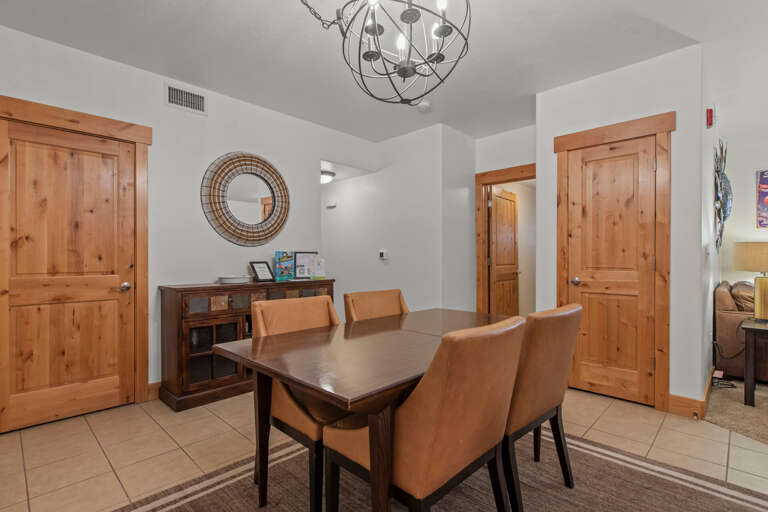 Vacation Rentals in Park City at Bear Hollow Lodges 4205: Comfortable dining seating