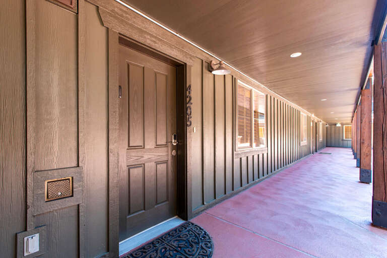 Vacation Rentals in Park City at Bear Hollow Lodges 4205: Courtyard entry