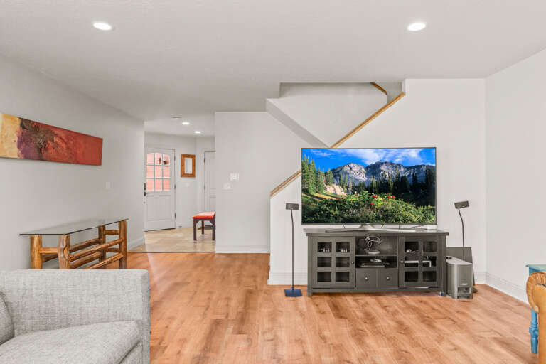 Park West Village 3953:
