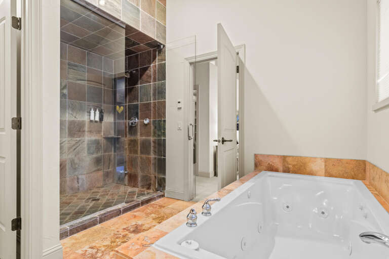 Park West Village 3953: Primary ensuite bathroom