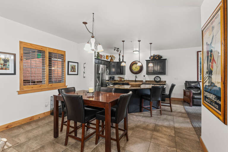 Bear Hollow Lodges 1304: Open kitchen/dining Bear Hollow Lodges 1304: Open kitchen/dining