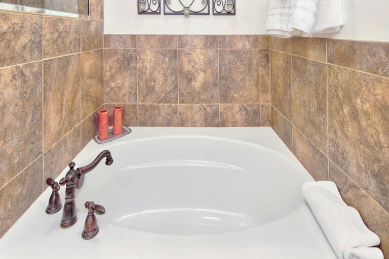 Bear Hollow Lodges 1304: Primary ensuite bathroom soaking tub Bear Hollow Lodges 1304: Primary ensuite bathroom soaking tub