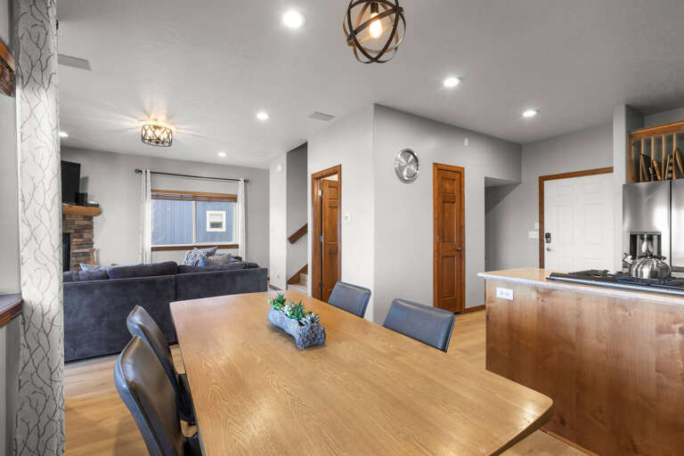 Bear Hollow Village 5458: