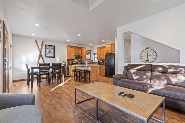 Bear Hollow 5482: Cozy furniture arrangement for relaxing and entertaining guests effortlessly.