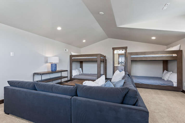 Black Rock Ridge 14536: Bunk bed room: Cozy space with two bunks and a comfy sofa. Black Rock Ridge 14536: Bunk bed room: Cozy space with two bunks and a comfy sofa.
