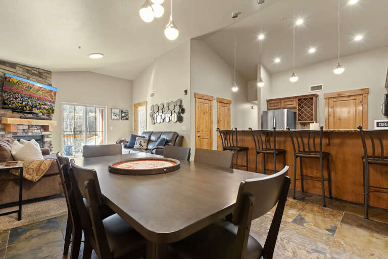 Bear Hollow 1404: Inviting dining table in a cozy kitchen setting. Bear Hollow 1404: Inviting dining table in a cozy kitchen setting.