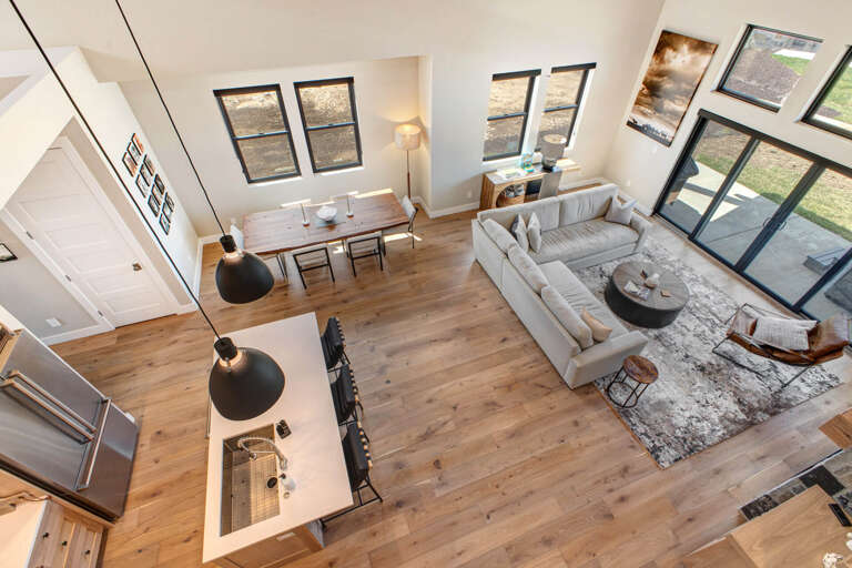 Mayflower Lakeside 1032 by Moose Management Mayflower Lakeside 1032 by Moose Management