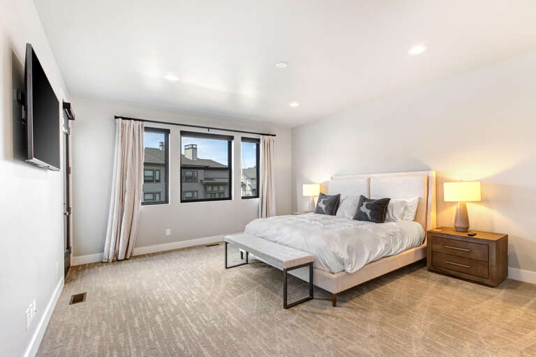 Mayflower Lakeside 1032 by Moose Management Mayflower Lakeside 1032 by Moose Management