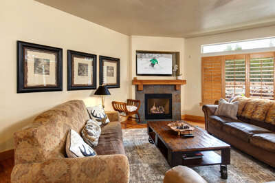 Bear Hollow Village 5531 by Moose Management