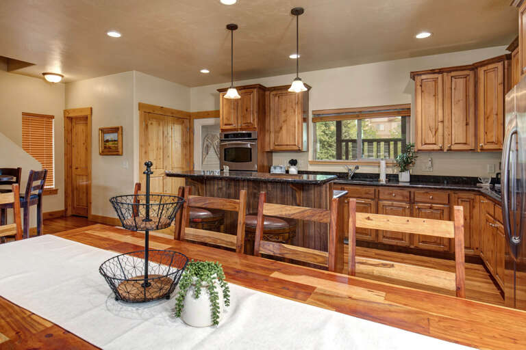 Bear Hollow Village 5531 by Moose Management