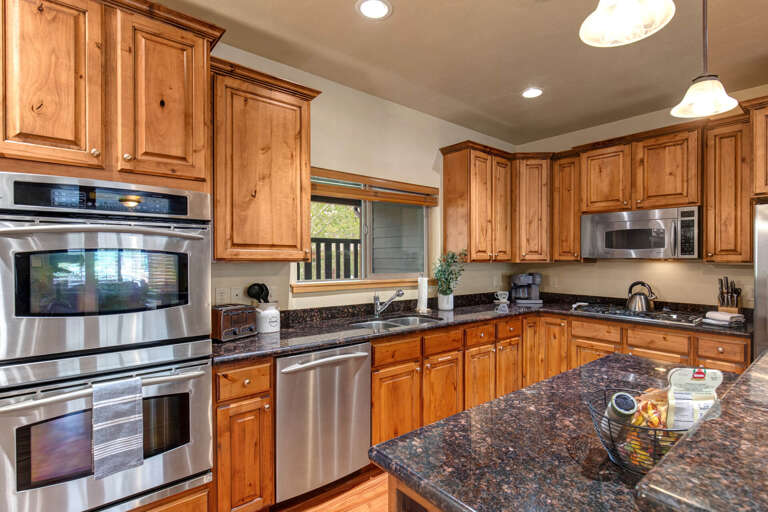 Bear Hollow Village 5531 by Moose Management