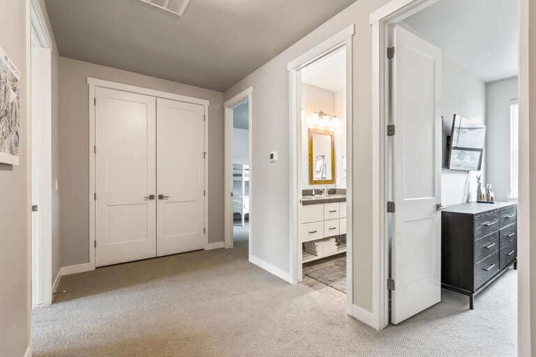 Deer Springs 12754 Deer Springs 12754