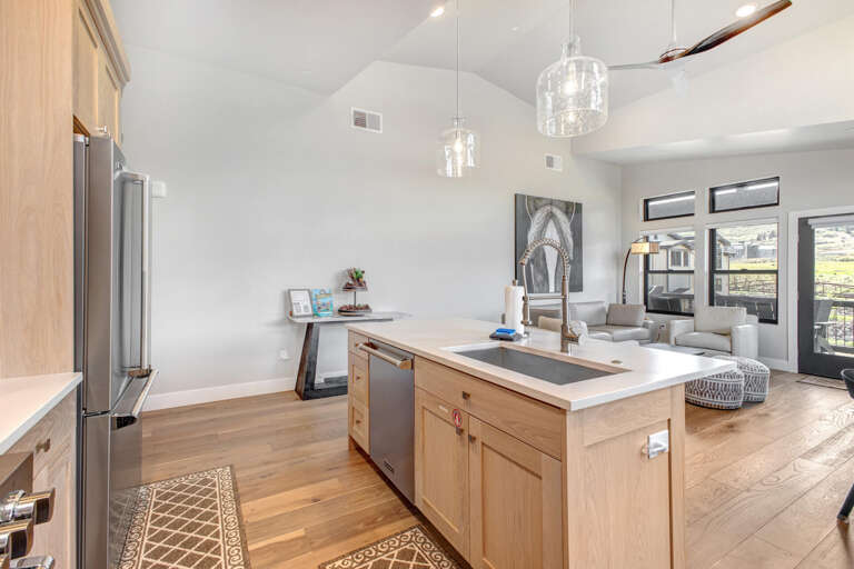 Mayflower Lakeside 302-14 by Moose Management: Mayflower Lakeside 302-14 by Moose Management: