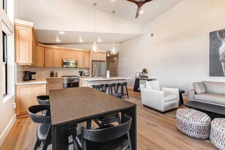 Mayflower Lakeside 302-14 by Moose Management: Mayflower Lakeside 302-14 by Moose Management: