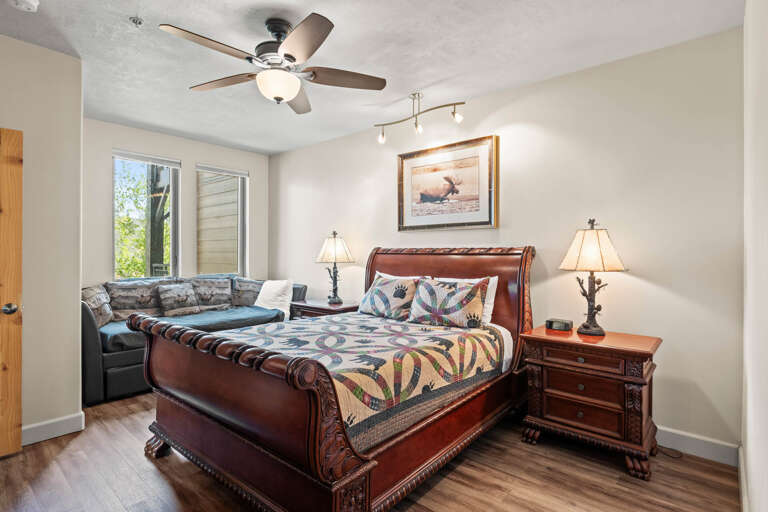 Crestview D208 by Moose Management