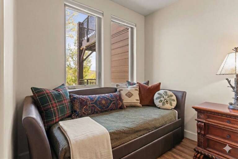 CV D208 Twin Room 1
