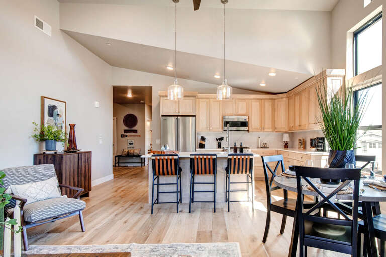 Mayflower Lakeside 1156-303