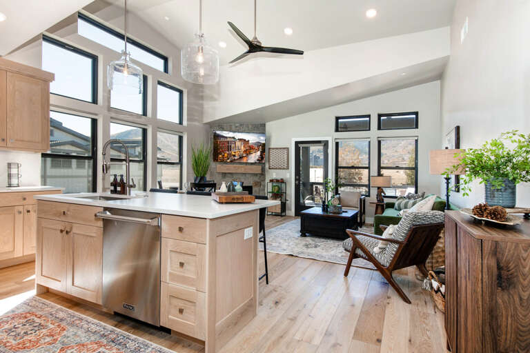 Mayflower Lakeside 1156-303