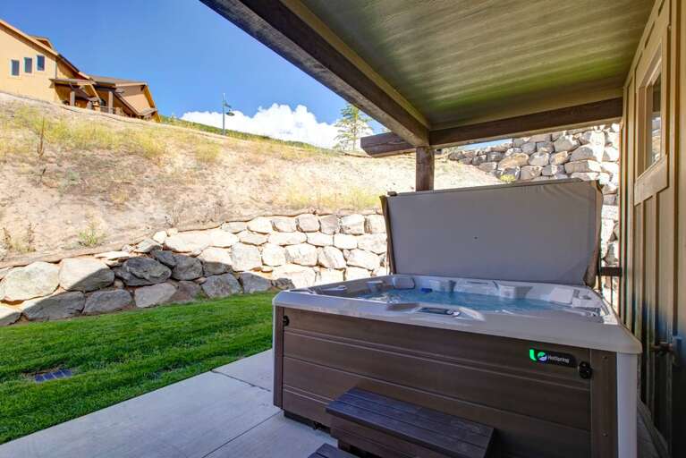Black Rock Ridge 14544: Outdoor Hot Tub: 
