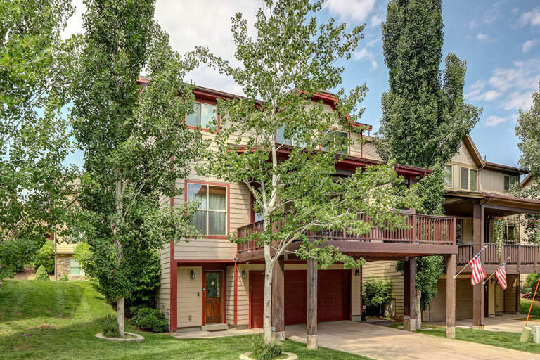 Bear Hollow Village 5661 by Moose Management