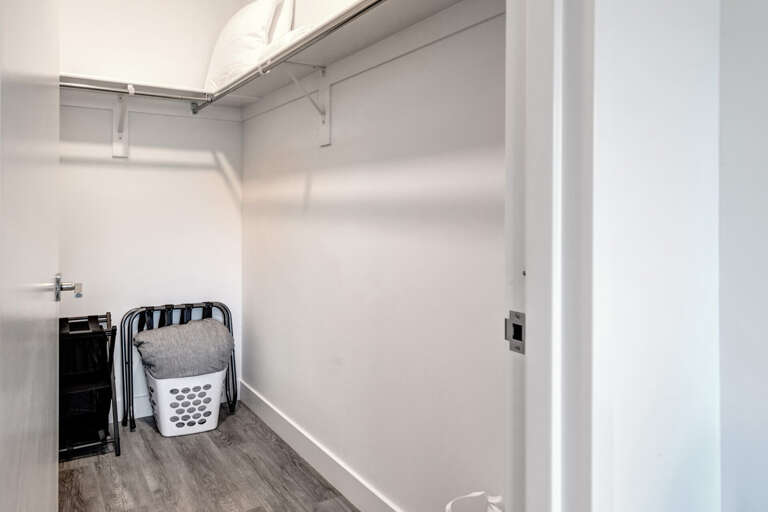 Pioche 1306 by Moose Management