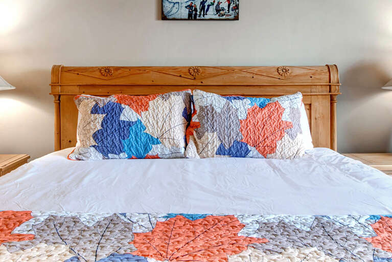 Bear Hollow Lodges 1403: Primary King bedroom