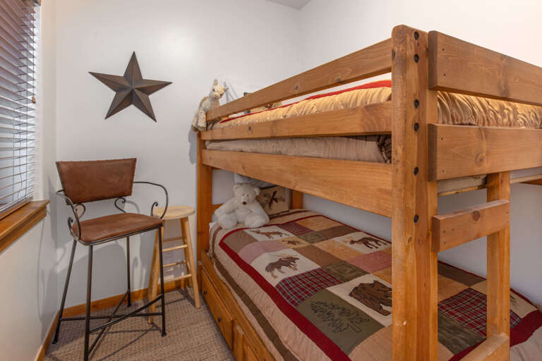 Bear Hollow 5430: Lower Level Bunk Beds